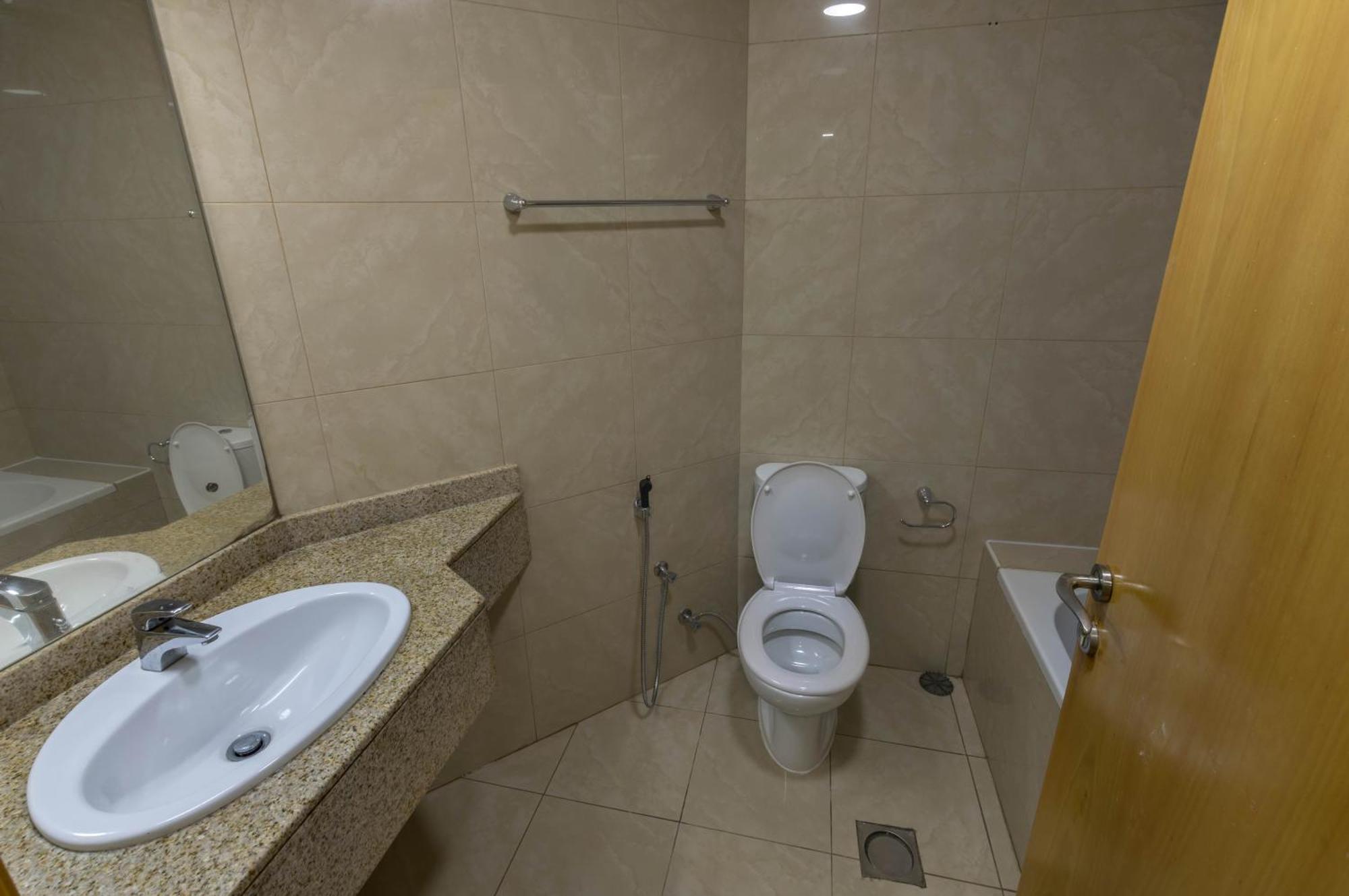 Apartment Spacious For Girls In Marina فتيات فقط