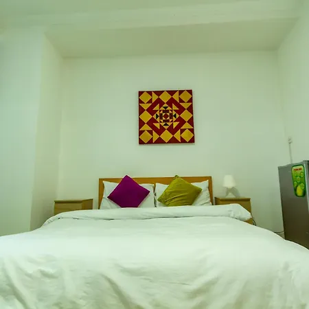 Spacious Rooms For Girls In Marina Dubai فتيات فقط Екстер'єр фото