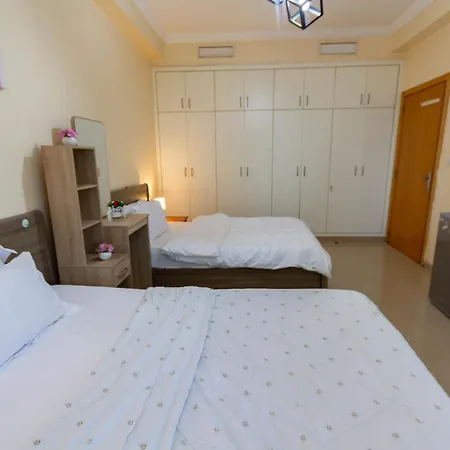 Spacious Rooms For Girls In Marina Dubai فتيات فقط Екстер'єр фото
