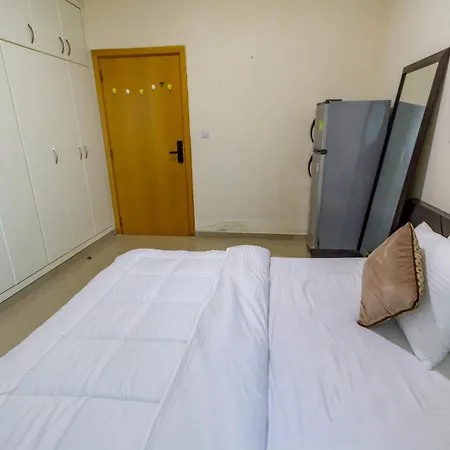 Spacious Rooms For Girls In Marina Dubai فتيات فقط Екстер'єр фото