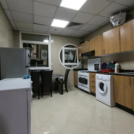 Spacious Rooms For Girls In Marina Dubai فتيات فقط Екстер'єр фото