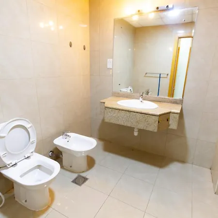 Spacious Rooms For Girls In Marina Dubai فتيات فقط Екстер'єр фото