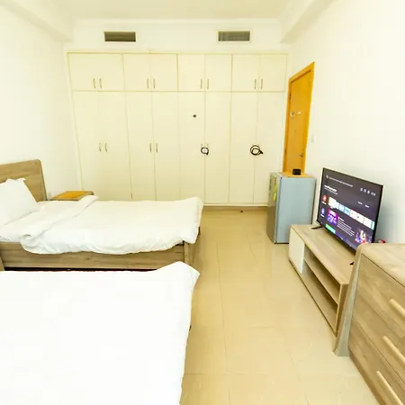 Spacious Rooms For Girls In Marina Dubai فتيات فقط Екстер'єр фото