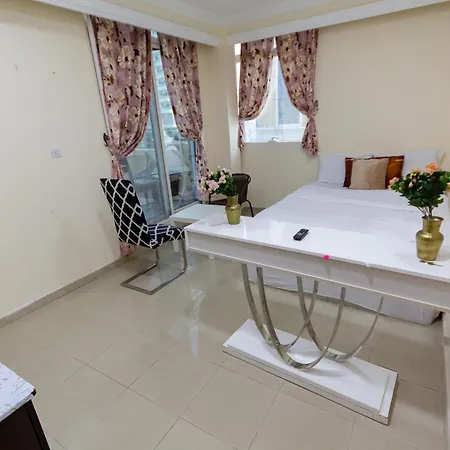 Spacious Rooms For Girls In Marina Dubai فتيات فقط Екстер'єр фото