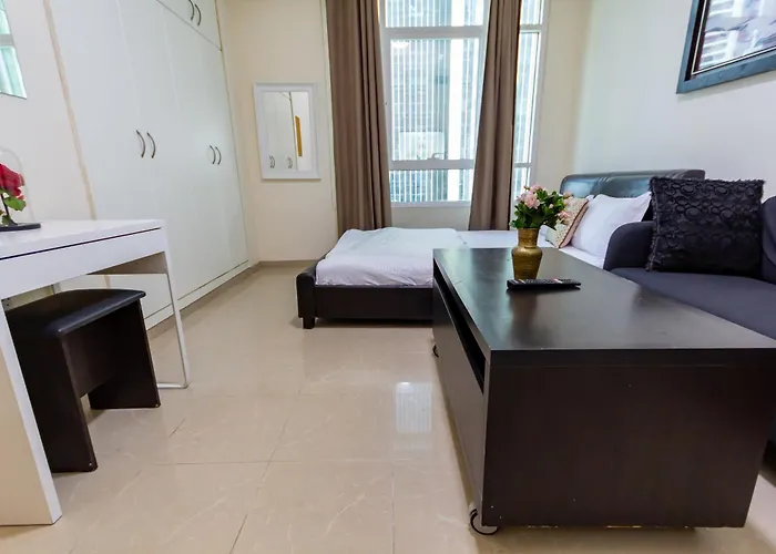 Spacious Rooms For Girls In Marina Dubai فتيات فقط