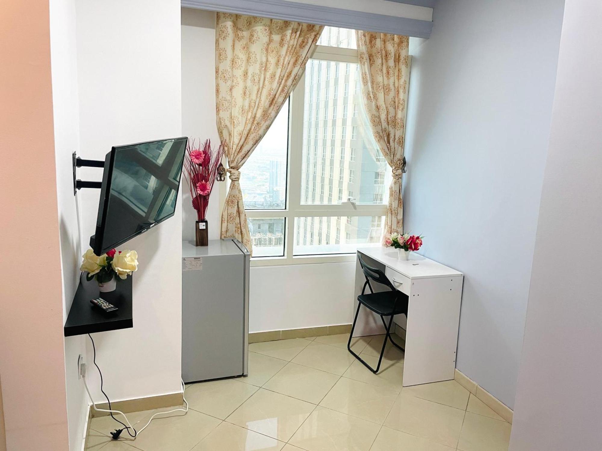 Appartamento Spacious For Girls In Marina فتيات فقط