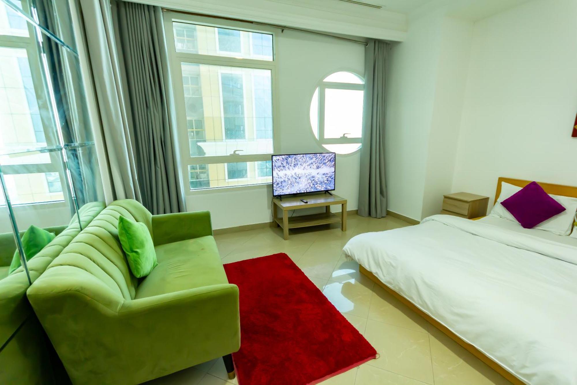 Appartamento Spacious For Girls In Marina فتيات فقط *