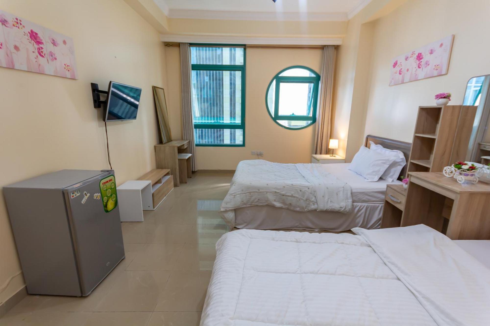 Appartamento Spacious For Girls In Marina فتيات فقط *