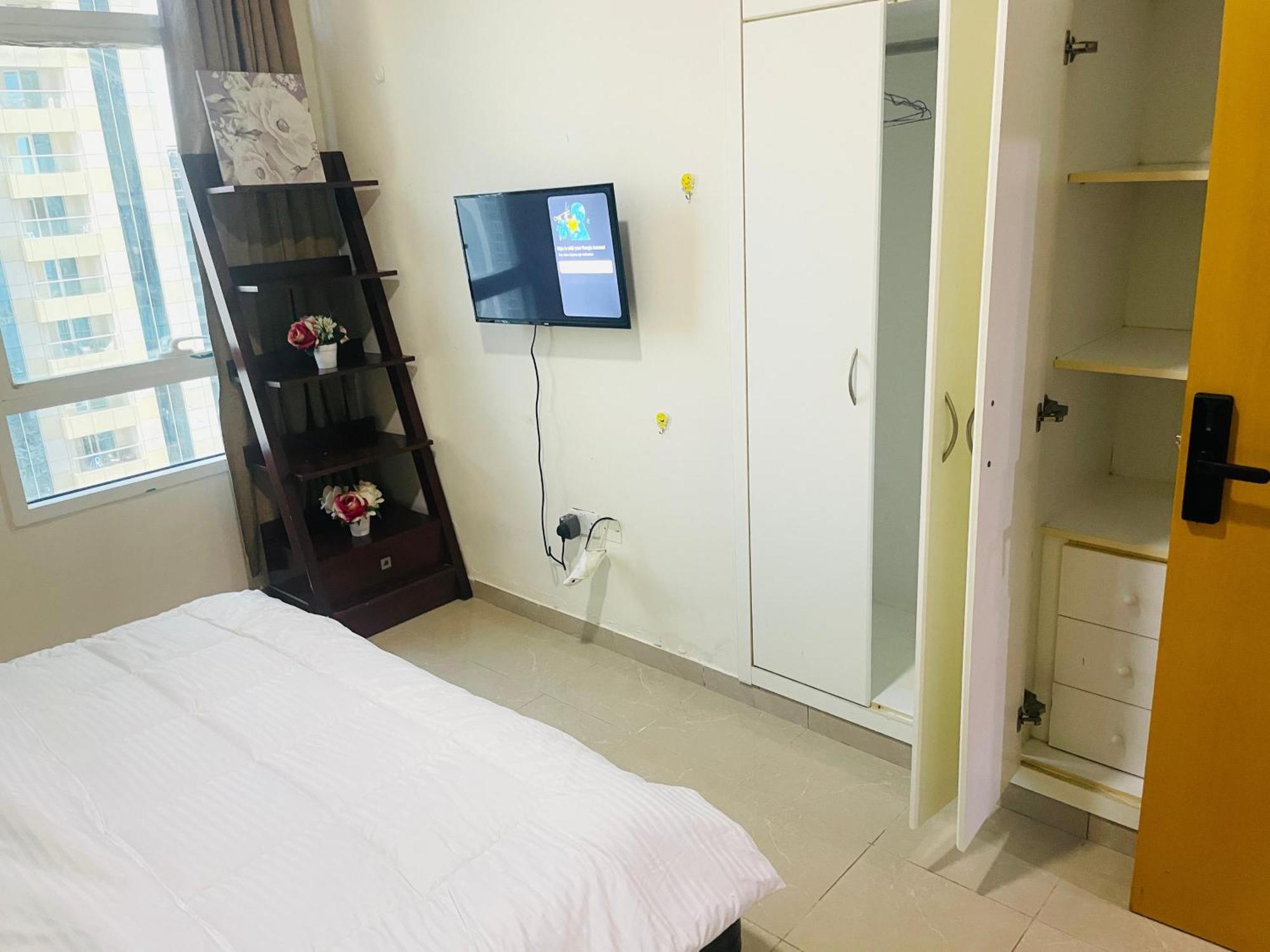 Spacious For Girls In Marina فتيات فقط Appartamento *