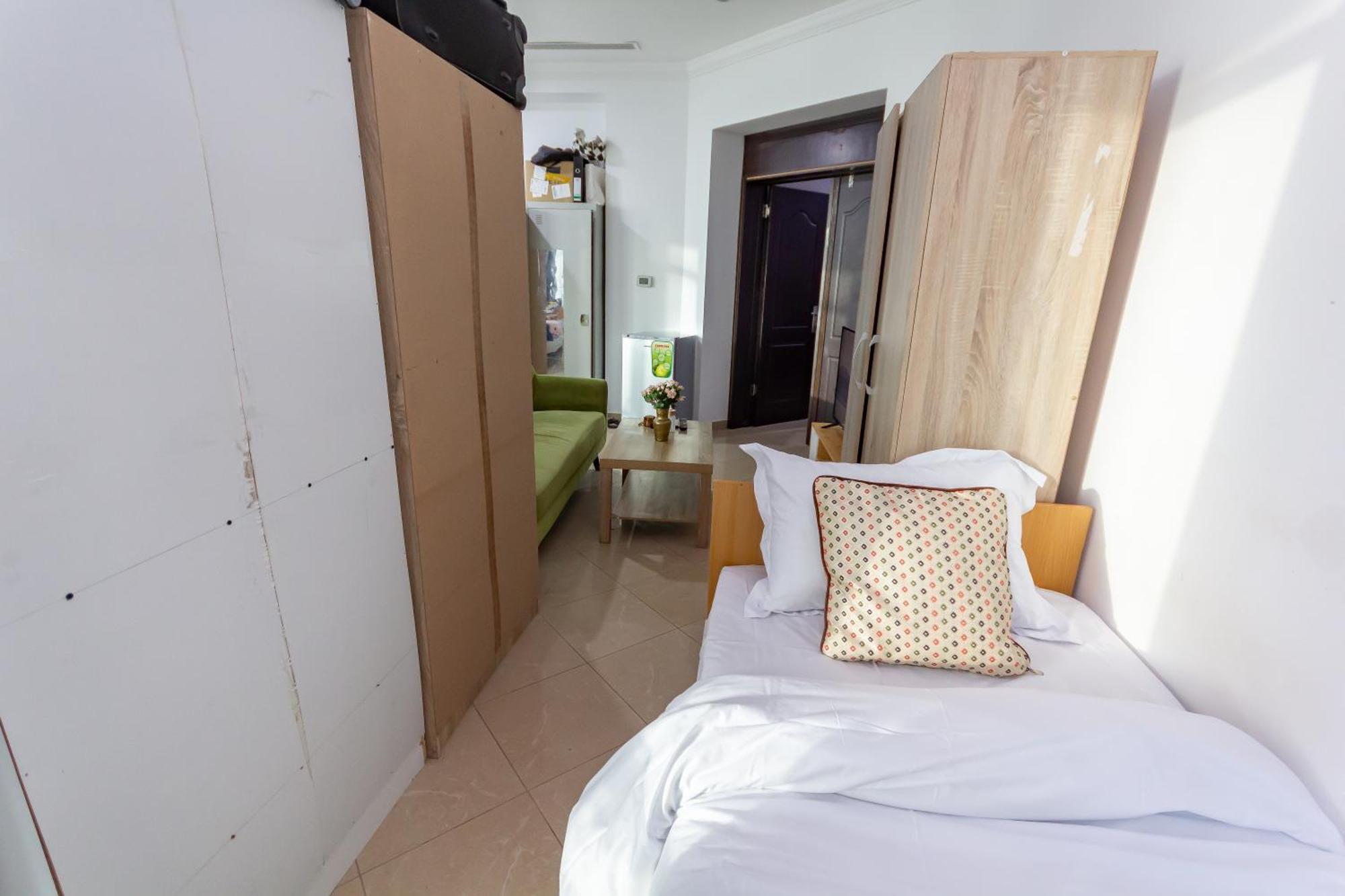 Appartamento Spacious For Girls In Marina فتيات فقط